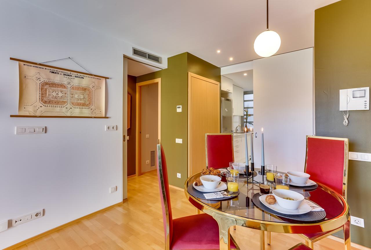 Sweett - Calabria Apartment Barcelona Bagian luar foto